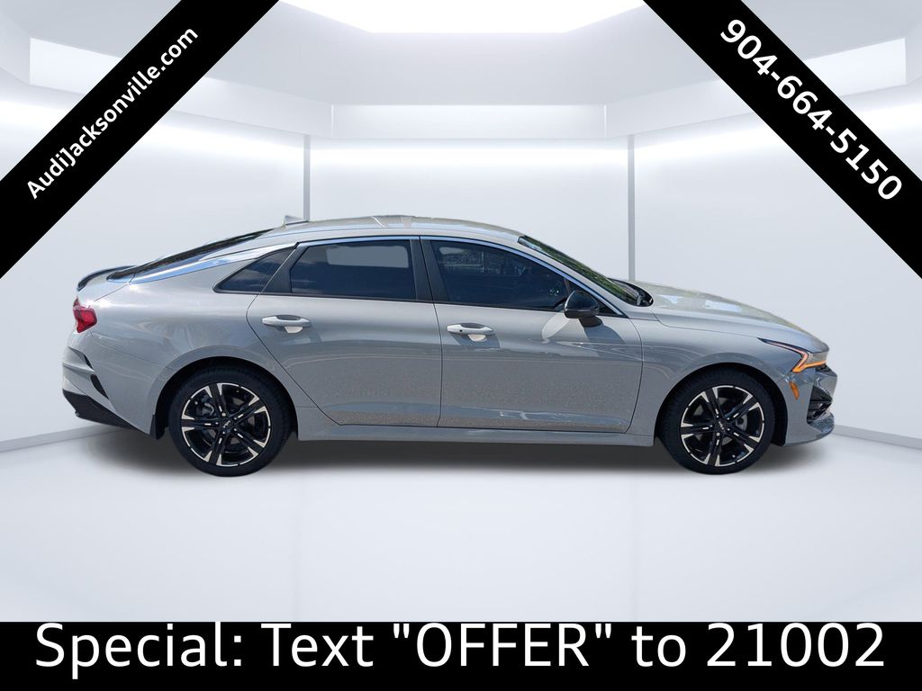 2024 Kia K5 GT-Line photo 2