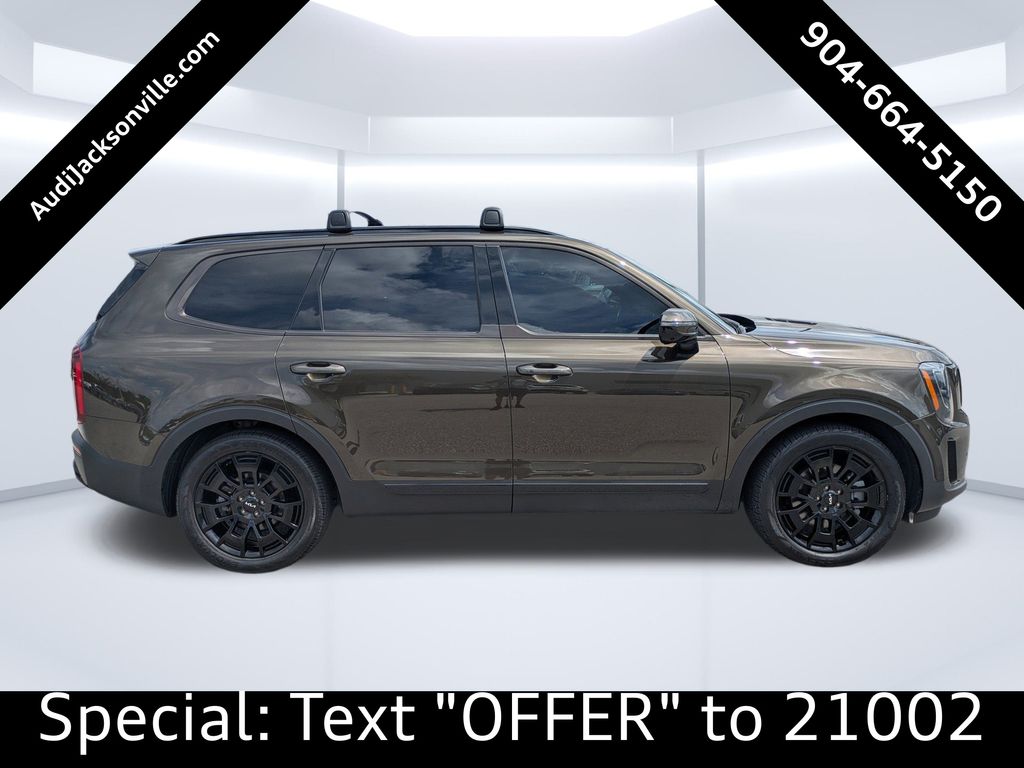 2022 Kia Telluride SX photo 2