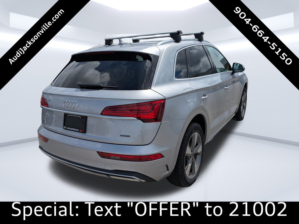 2023 Audi Q5 40 Premium Plus photo 2