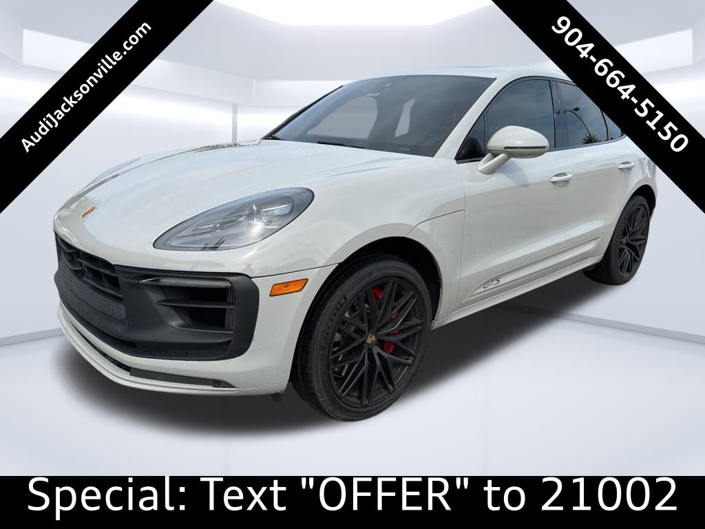 2023 Porsche Macan GTS photo 2