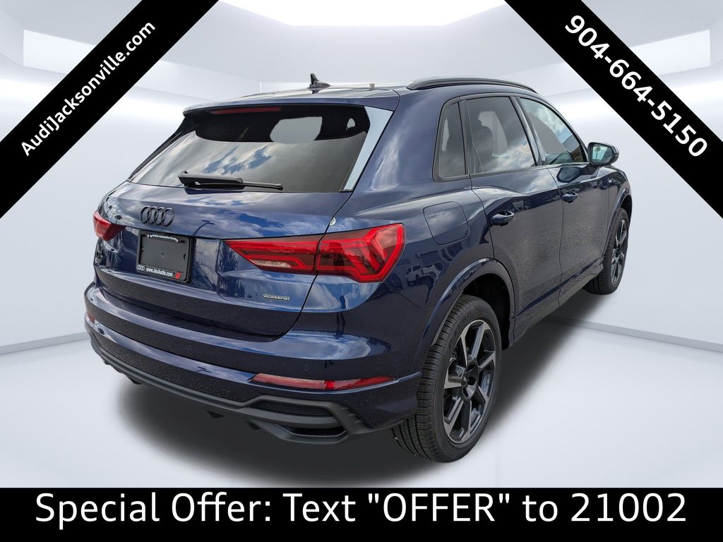 2025 Audi Q3 45 TFSI S line Premium Plus photo 3