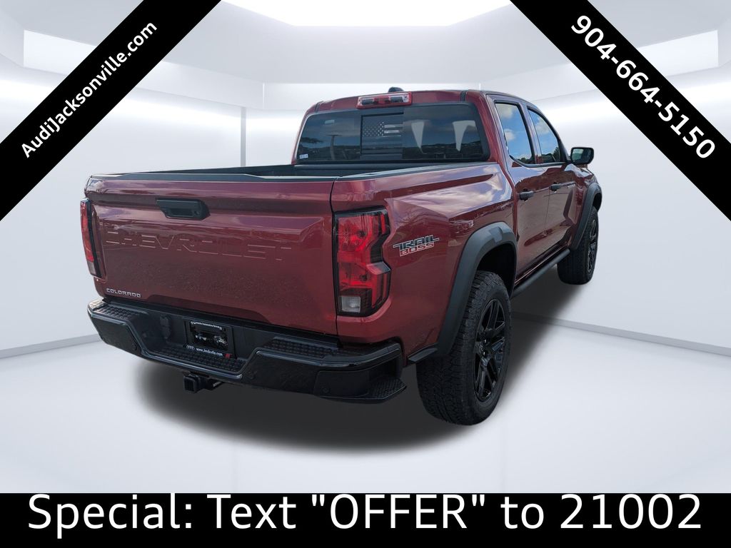 2025 Chevrolet Colorado Trail Boss photo 3