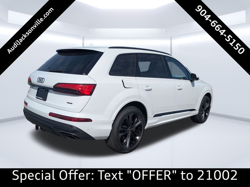 2025 Audi Q7 55 Premium Plus photo 2