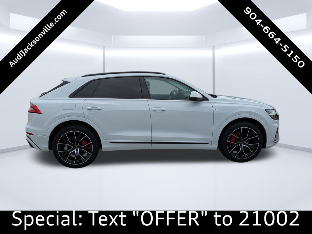 2023 Audi Q8 55 Prestige photo 2