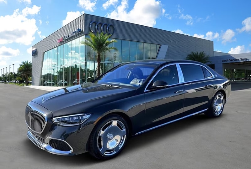 Exterior of the 2021 S580 Maybach