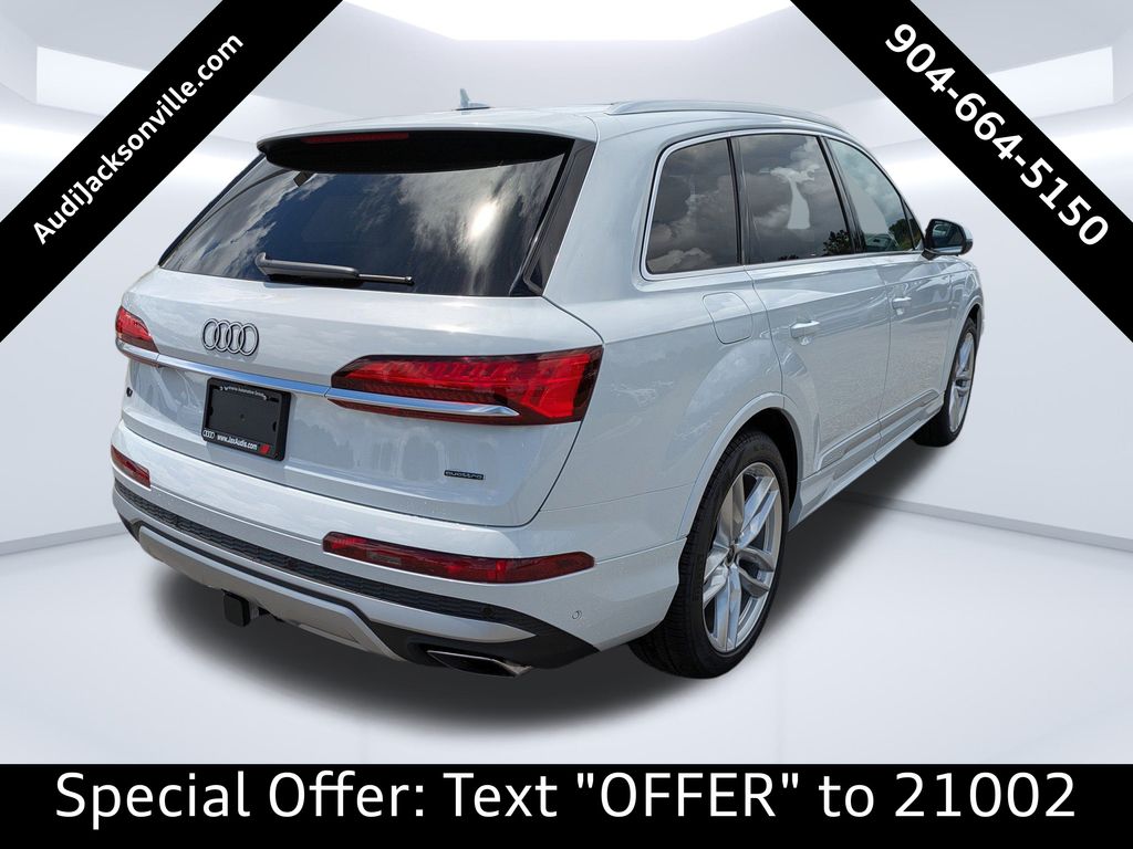 2025 Audi Q7 Premium Plus photo 3