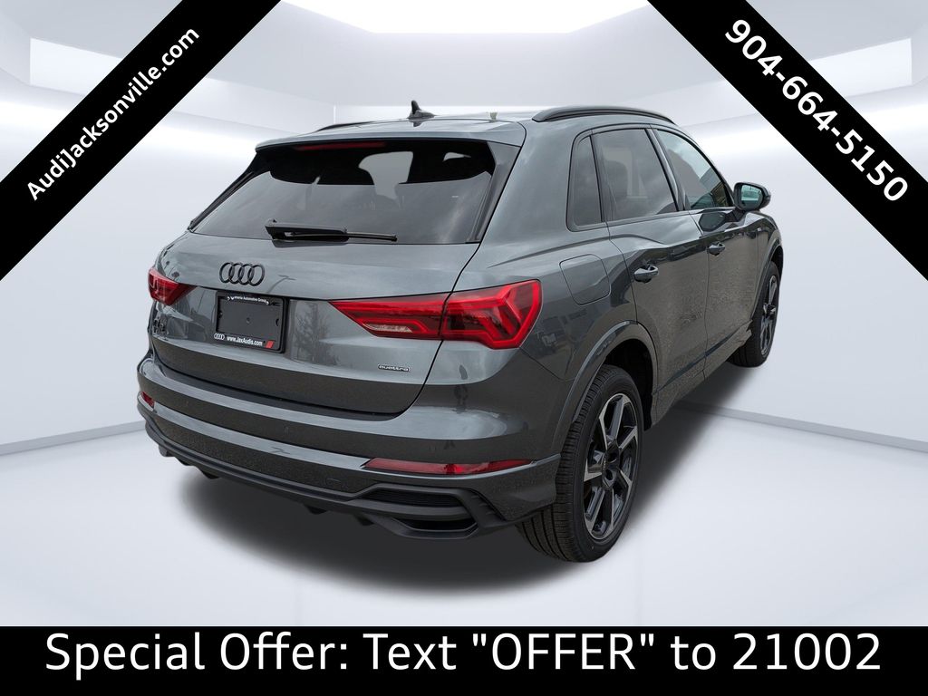 2025 Audi Q3 S line Premium Plus photo 3