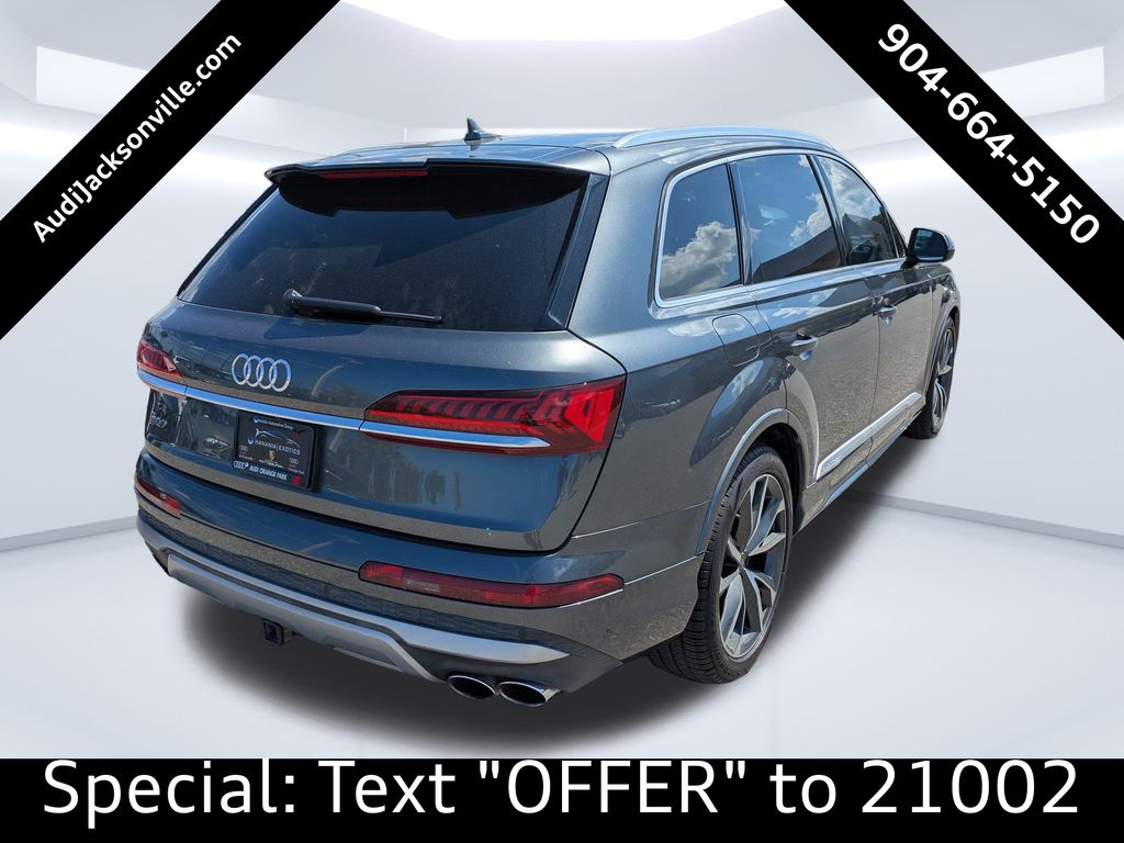 2021 Audi SQ7 Prestige photo 3