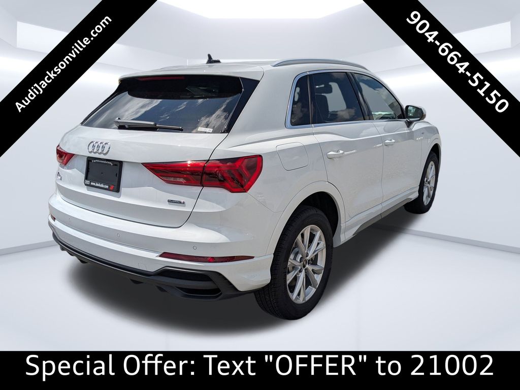 2025 Audi Q3 S line Premium Plus photo 3