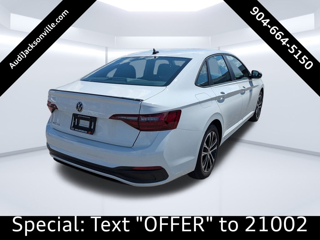 2024 Volkswagen Jetta 1.5T Sport photo 3