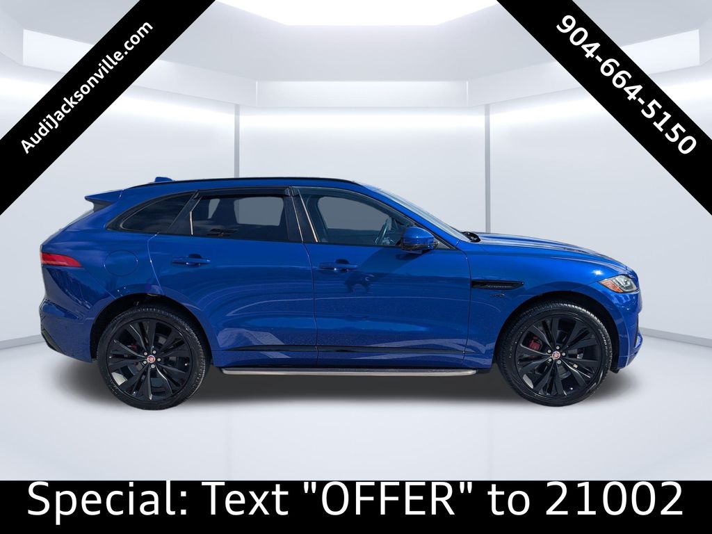 2018 Jaguar F-PACE S photo 2