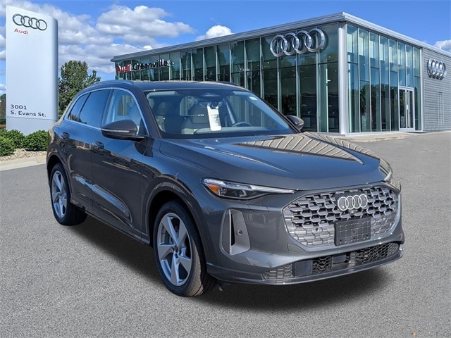 2025 Audi New Q5 Prestige's photo