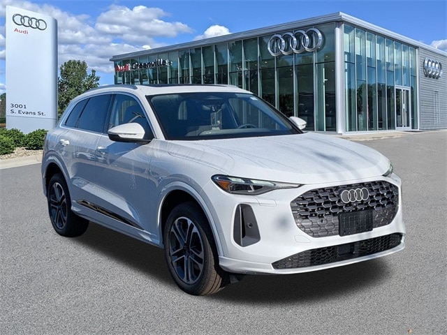 2025 Audi New Q5 Premium's photo