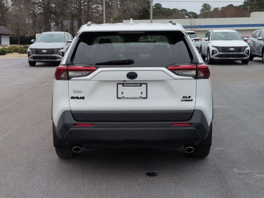 Used 2020 Toyota RAV4 Hybrid XLE SUV