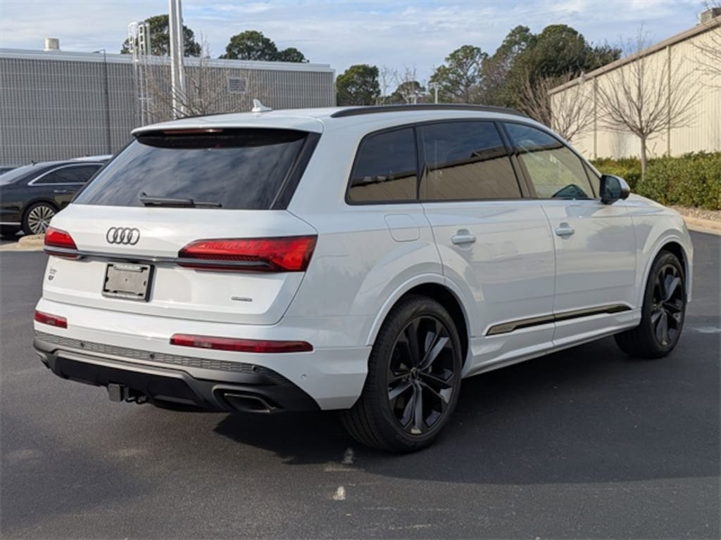 New 2026 Audi Q7 55 Premium Plus SUV