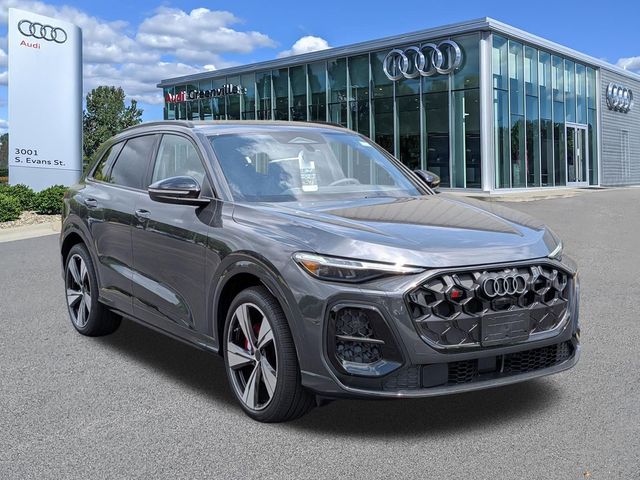 2026 Audi SQ5 Premium Plus quattro's photo