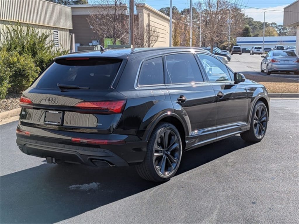 New 2026 Audi Q7 55 Premium Plus SUV