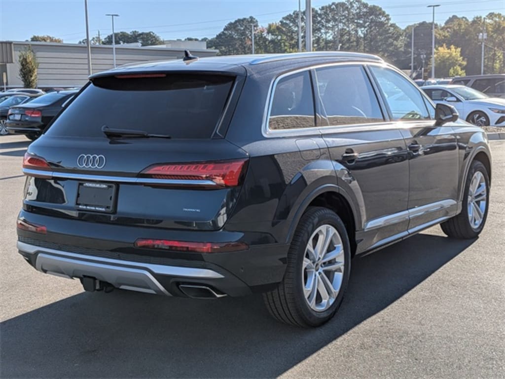 New 2026 Audi Q7 45 Premium Plus SUV