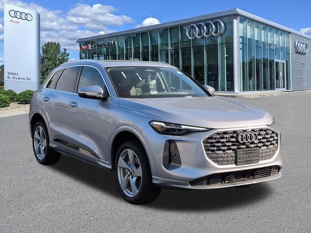 2026 Audi Q5 Premium Plus quattro's photo
