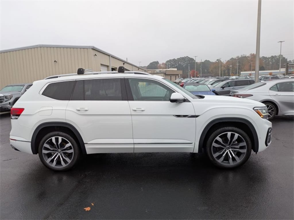 Used 2022 Volkswagen Atlas 3.6L V6 SEL Premium R-Line SUV