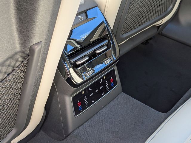 2026 Audi A6 Premium Plus - Photo 22