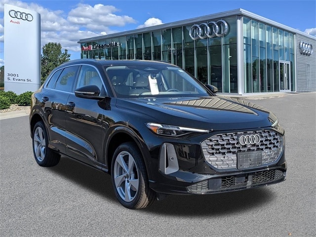 2025 Audi New Q5 Premium Plus's photo