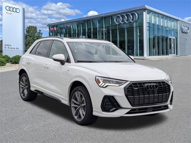2025 Audi Q3 S Line Premium's photo