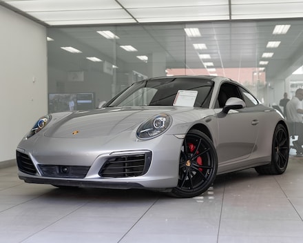 2017 Porsche 911 Carrera 4