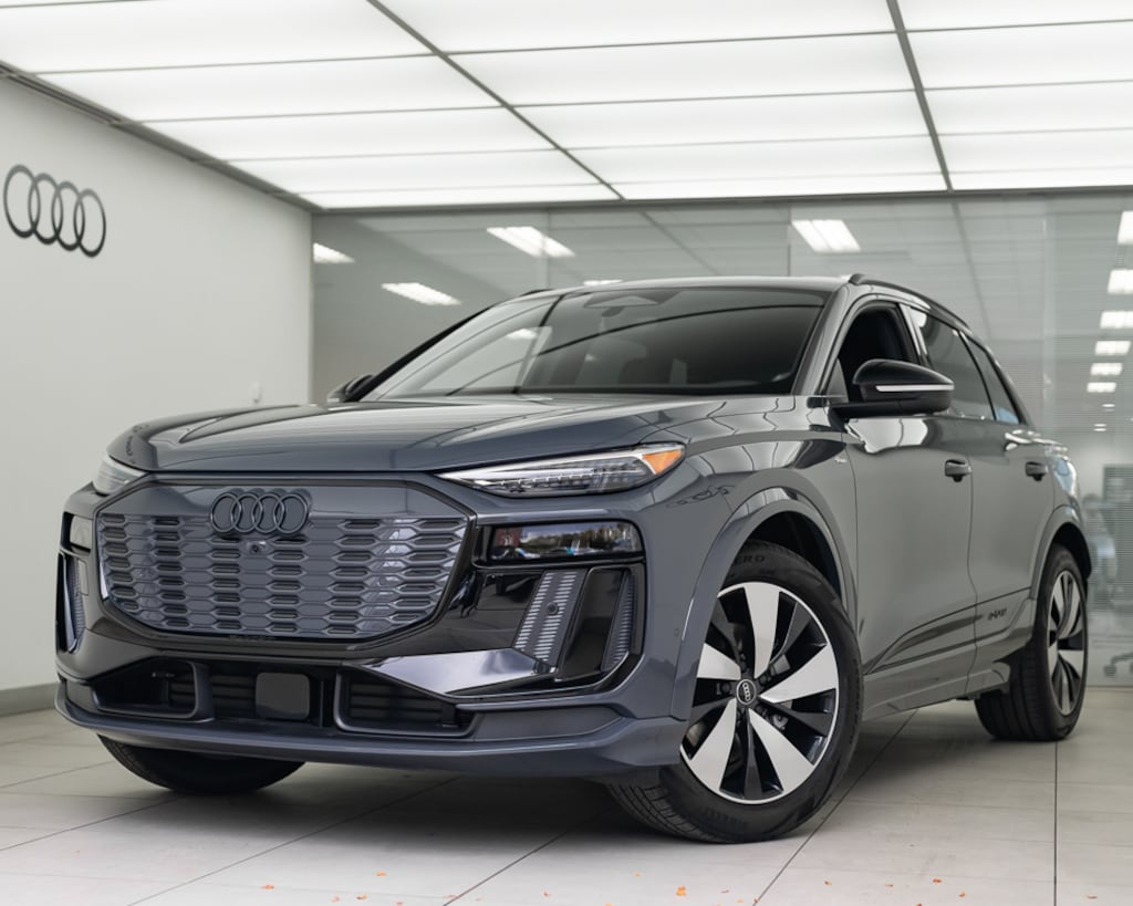 New 2025 Audi Technik SUV