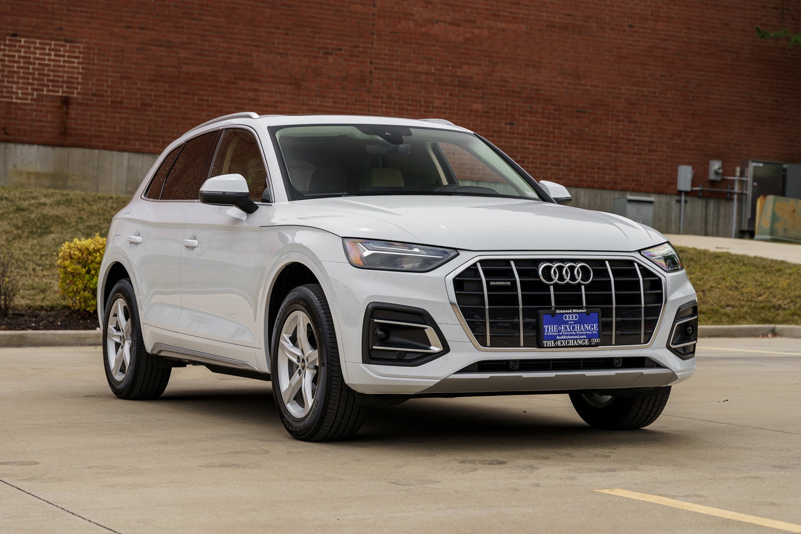 Used 2022 Audi Q5 Premium with VIN WA1ABAFY6N2124426 for sale in Kirkwood, MO