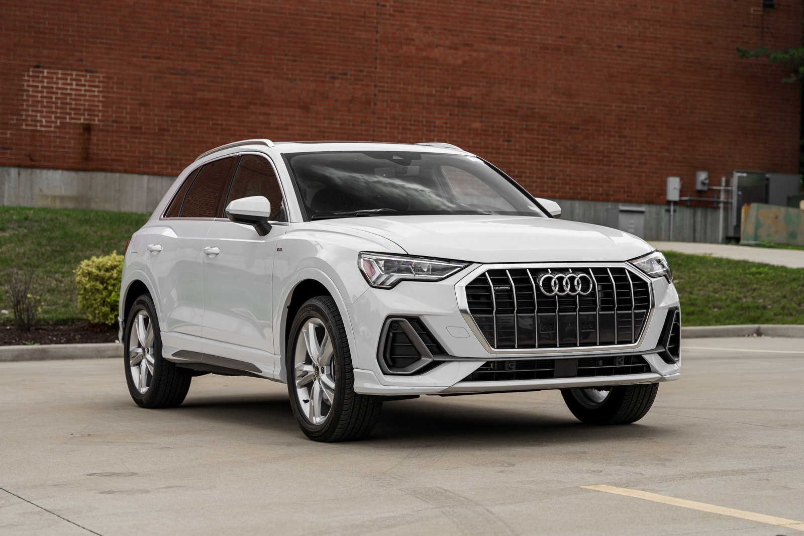 Certified 2024 Audi Q3 S Line Premium with VIN WA1DECF37R1051390 for sale in Kirkwood, MO