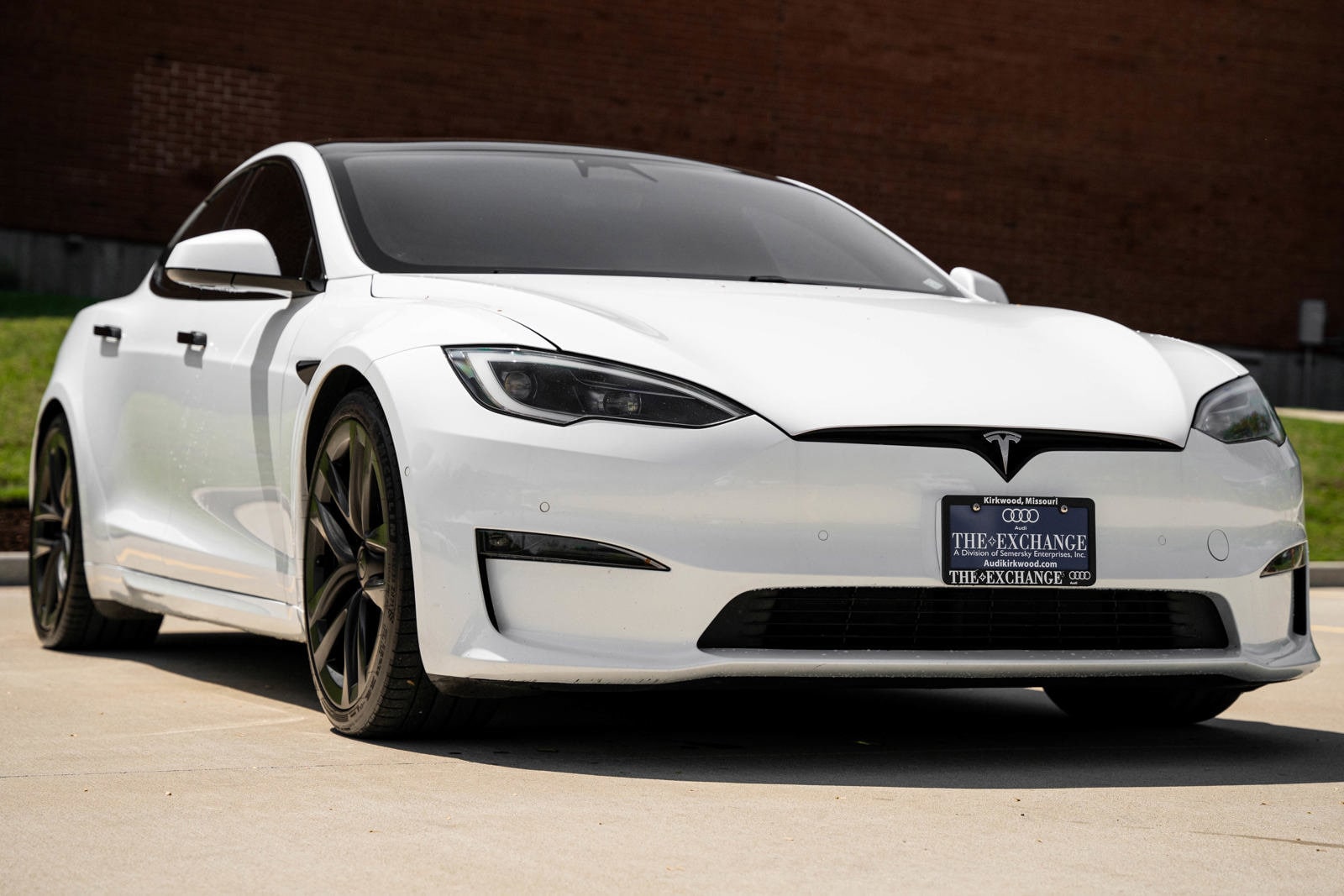 Used 2022 Tesla Model S  with VIN 5YJSA1E51NF493325 for sale in Kirkwood, MO
