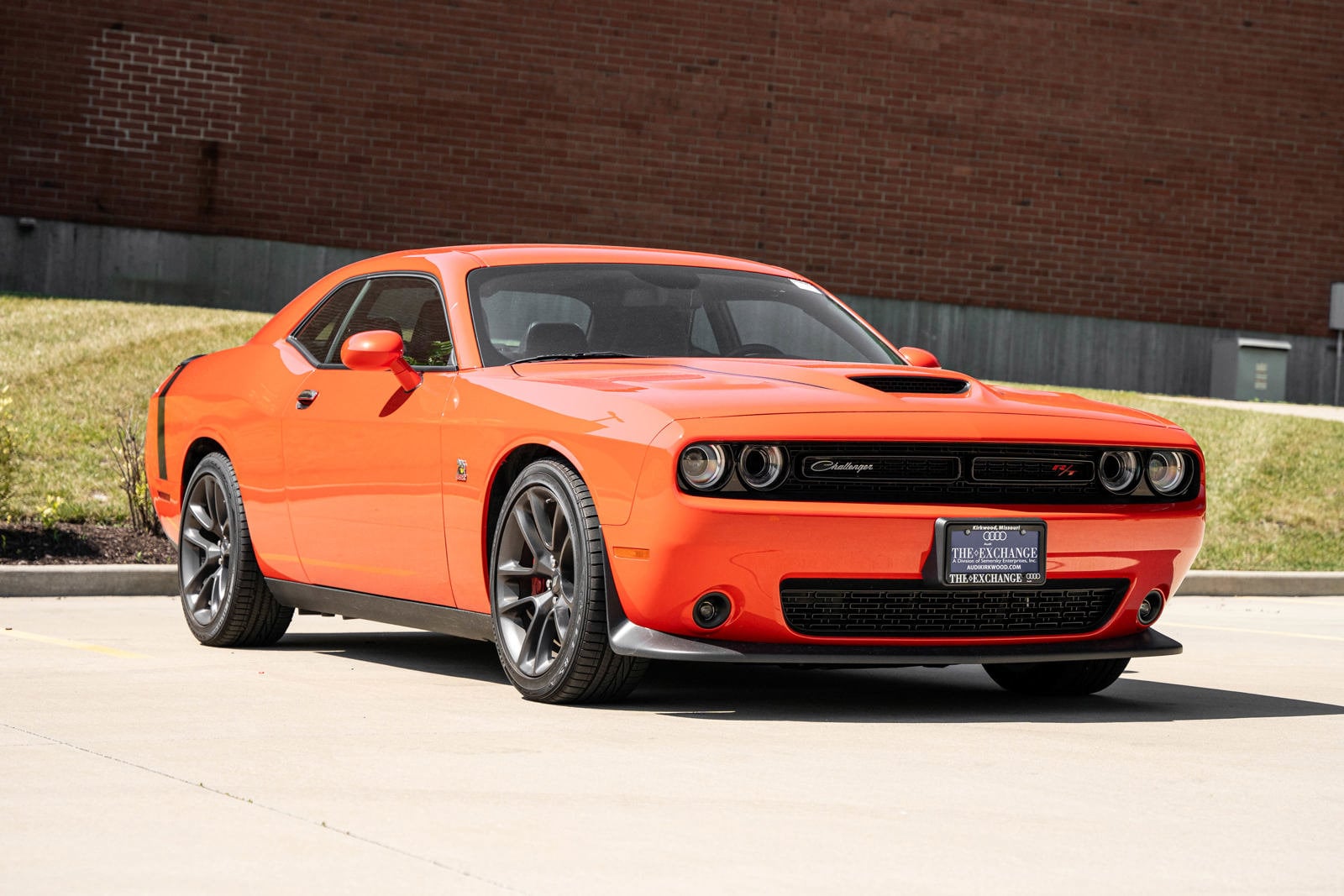Used 2022 Dodge Challenger R/T with VIN 2C3CDZFJ9NH257381 for sale in Kirkwood, MO
