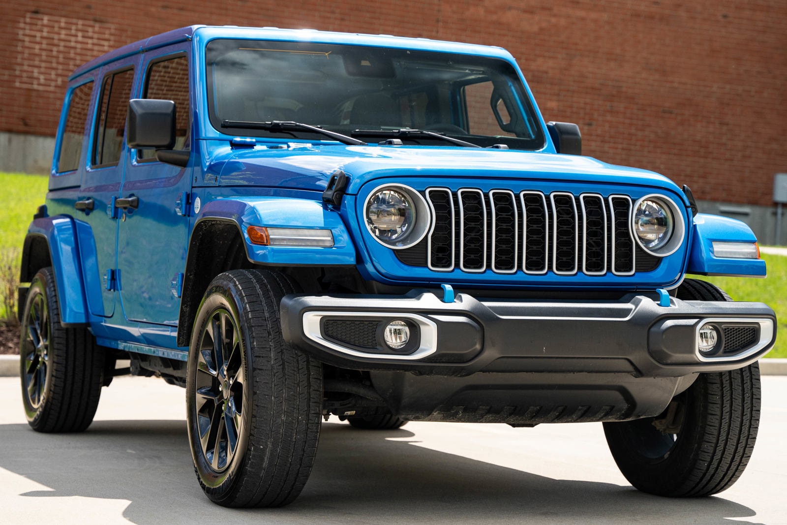 Used 2024 Jeep Wrangler 4xe Sahara 4XE with VIN 1C4RJXP68RW153839 for sale in Kirkwood, MO