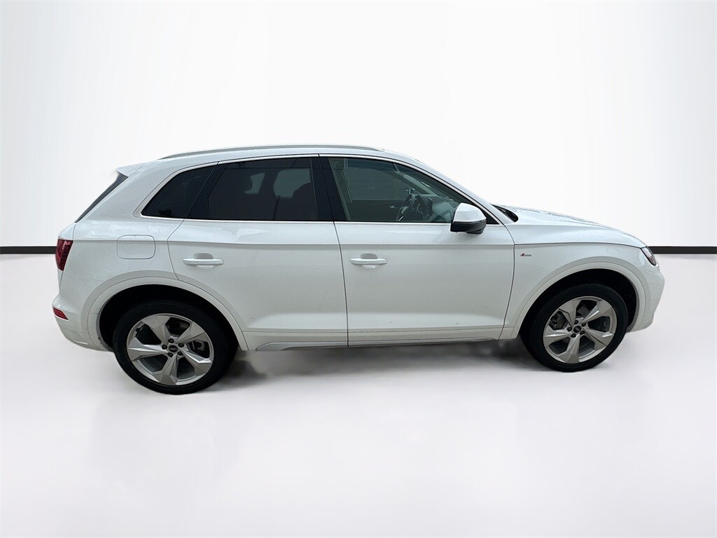 2022 Audi Q5 45 S line Premium photo 4