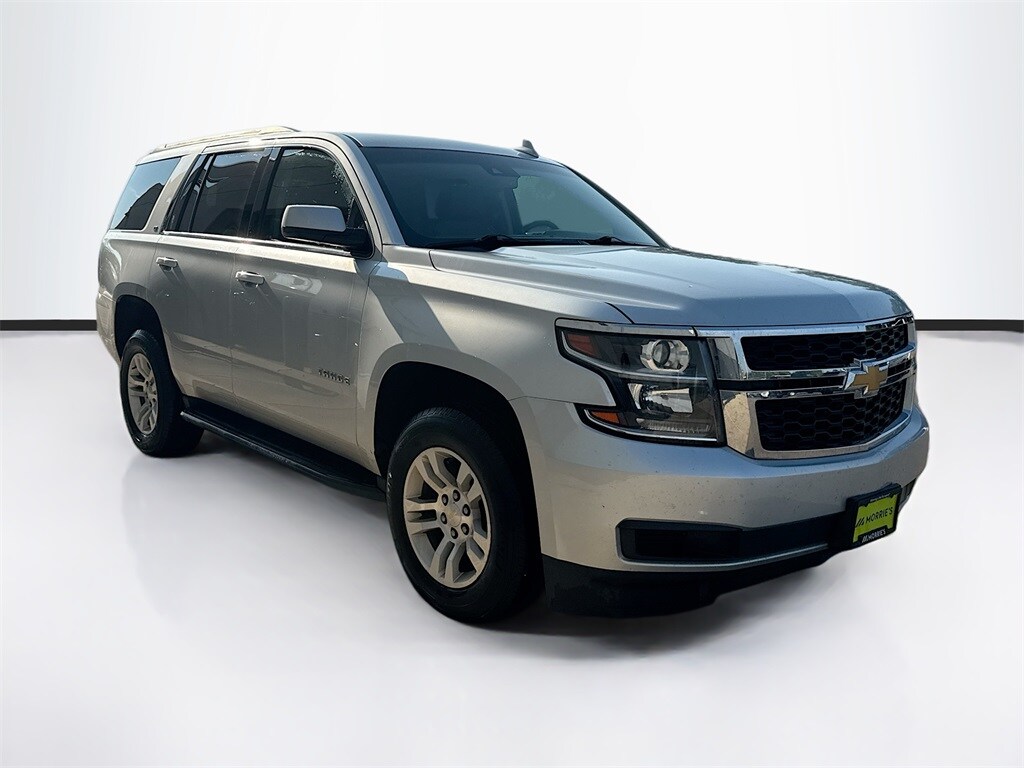 2018 Chevrolet Tahoe LT photo 3