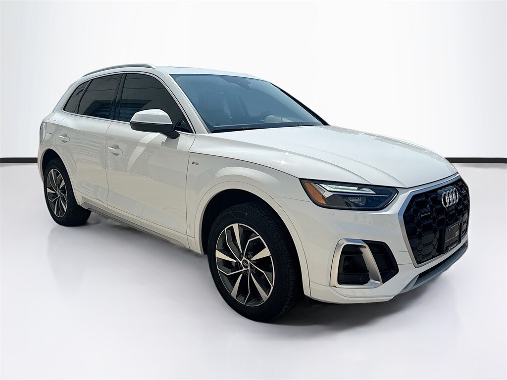 2024 Audi Q5 45 S line Premium Plus photo 3