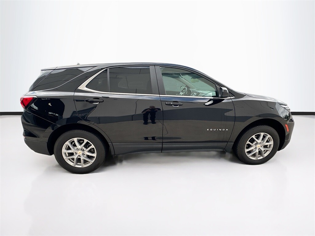 2023 Chevrolet Equinox LT photo 4