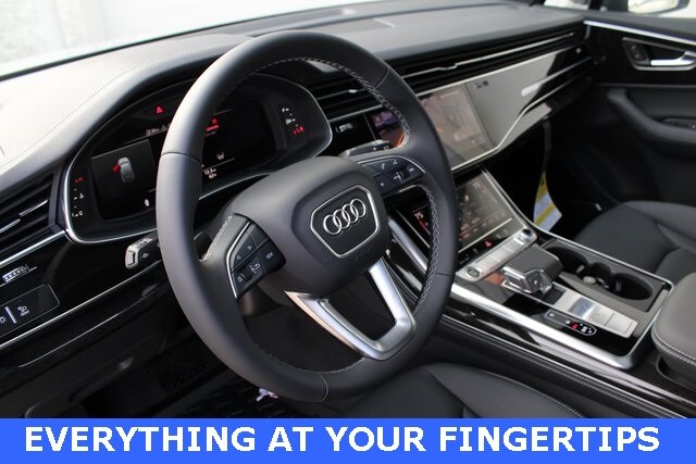 2025 Audi Q7 55 Premium photo 2