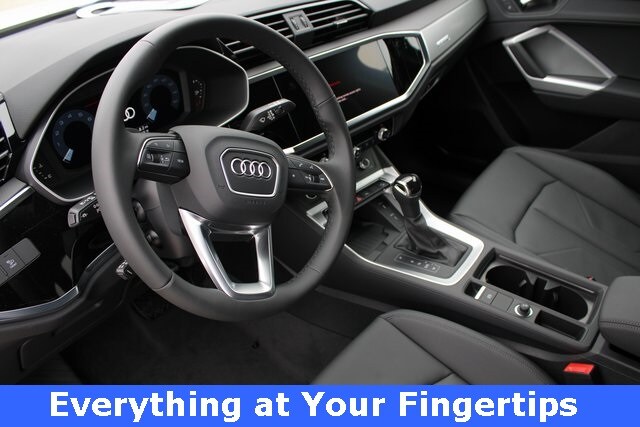 2025 Audi Q3 45 TFSI S line Premium photo 2