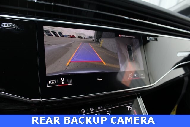 2025 Audi Q7 55 Premium photo 3
