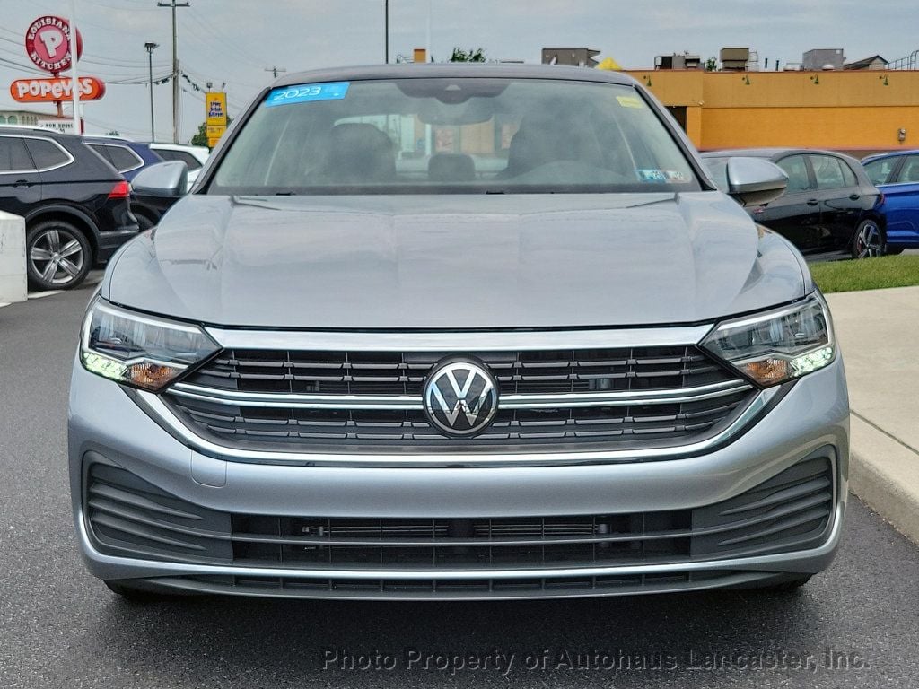 Used 2023 Volkswagen Jetta SE with VIN 3VW7M7BU8PM061306 for sale in Lancaster, PA