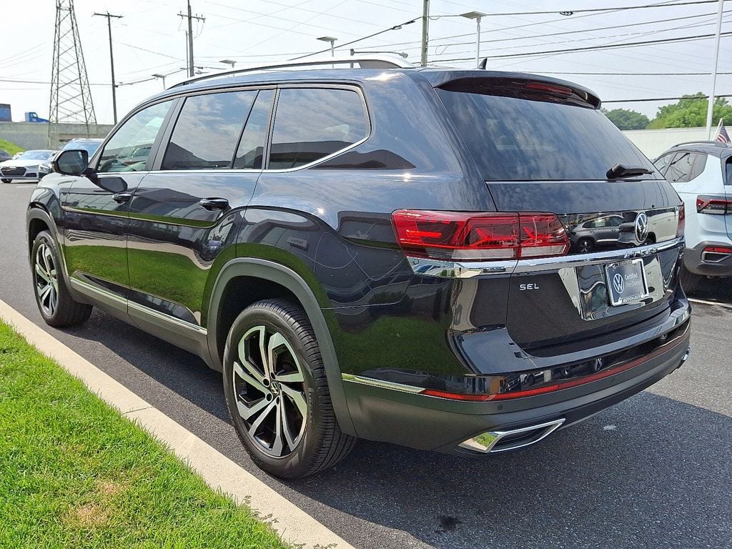 2022 Volkswagen Atlas SEL photo 4