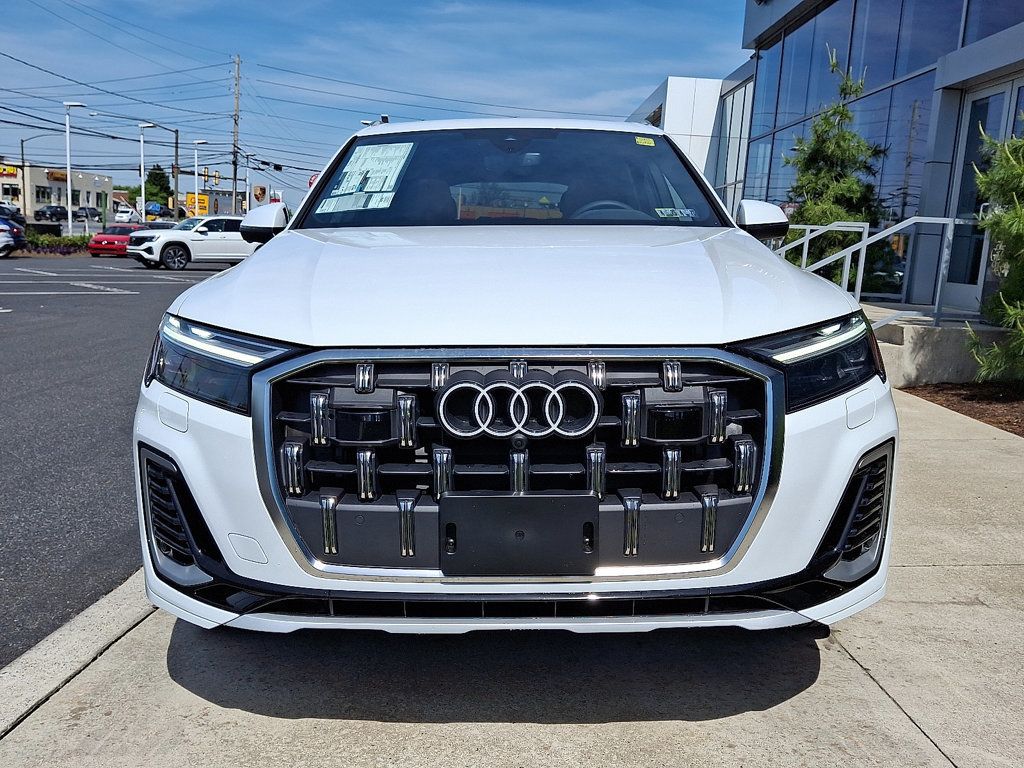 2025 Audi Q7 55 Premium Plus photo 2