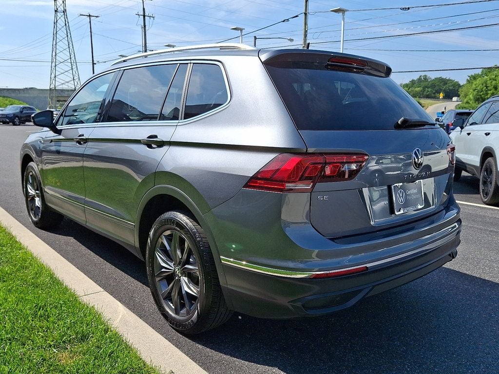 2022 Volkswagen Tiguan SE photo 4