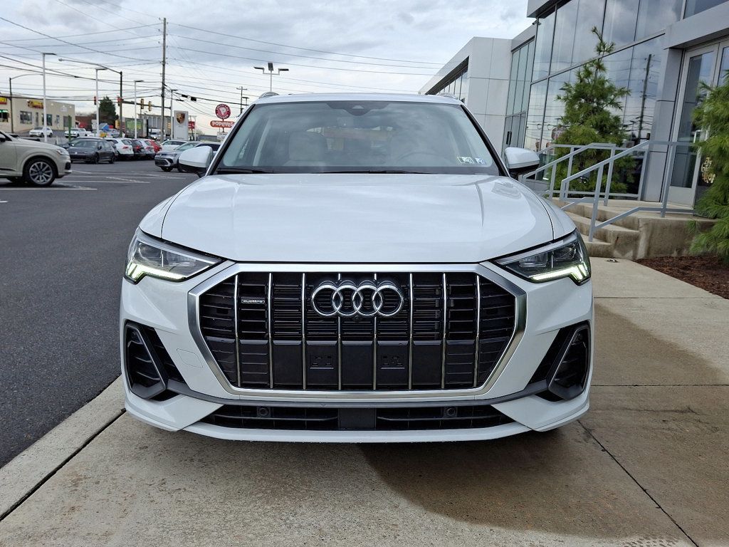 2025 Audi Q3 Premium Plus photo 2