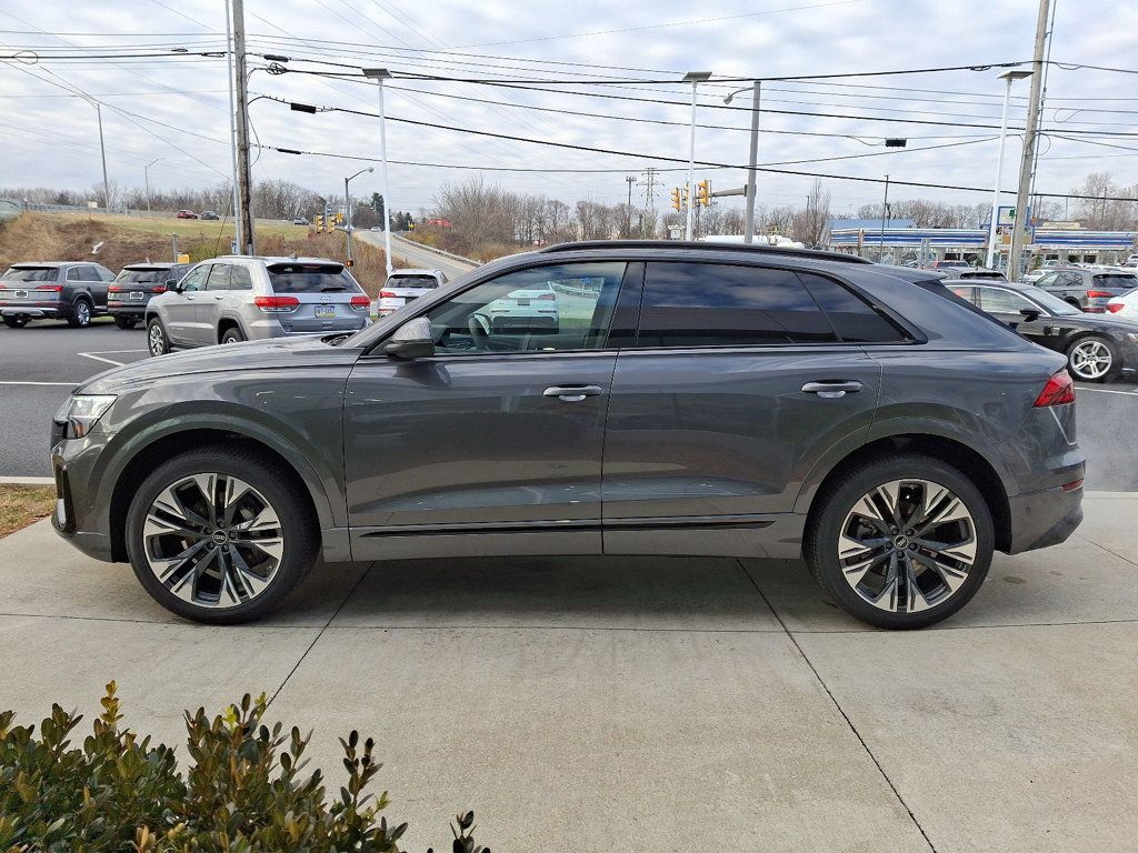 2025 Audi Q8 55 Premium Plus photo 4