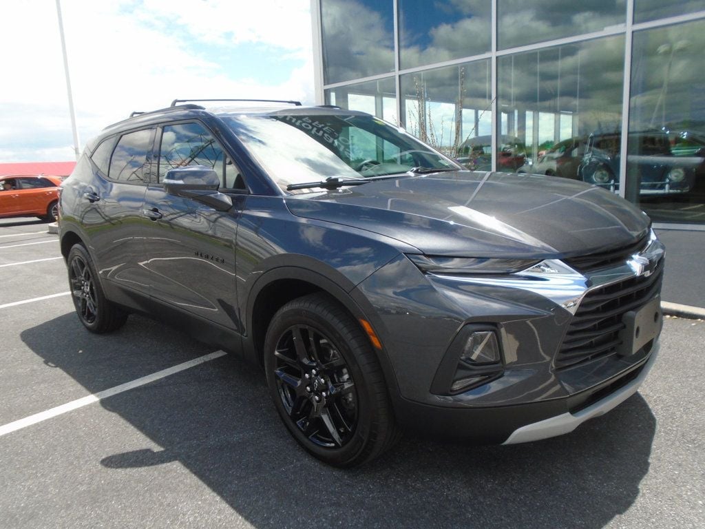 2022 Chevrolet Blazer 2LT photo 2