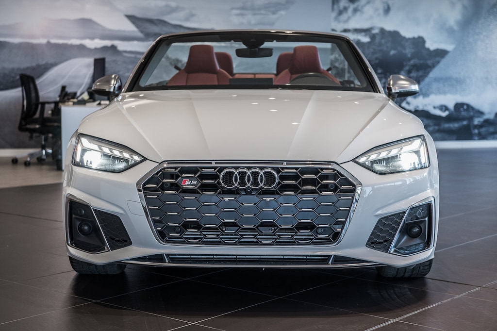 Used 2023 Audi  Progressiv Carbon 19 PCS Cabriolet