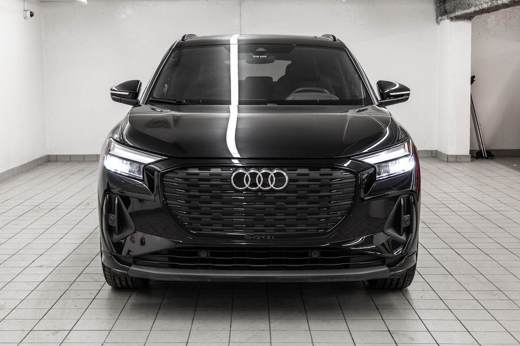 Used 2025 Audi 55 E-Tron Quattro, Black Optics, Premium Pack, 20P VUS